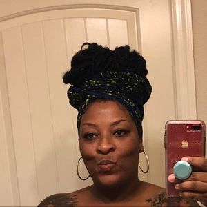 Meet your Posher, Andrea